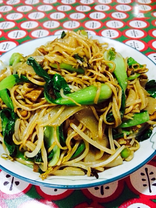 特色炒面凉皮-简易主食的做法图解1
