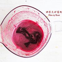 #秋天怎么吃# 高颜值鸡蛋面：甜菜头炸酱面的做法图解5