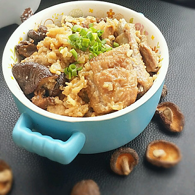 排骨香菇焖饭