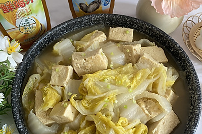 鸡汁白菜炖老豆腐