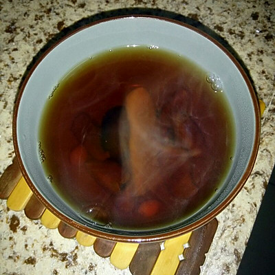 补血暖胃～冬天最受女人宠爱的——红枣枸杞姜茶