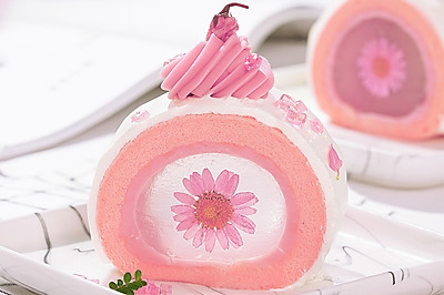 粉琉璃蛋糕卷