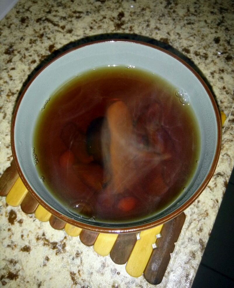 补血暖胃~冬天最受女人宠爱的--红枣枸杞姜茶