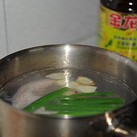 回锅肉#金龙鱼营养强化维生素A 新派菜油#的做法图解2