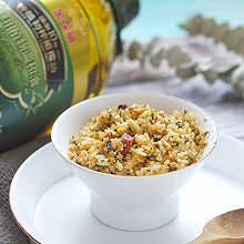 酸瓜海苔炒饭#金龙鱼橄调-橄想橄做#