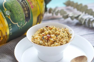 酸瓜海苔炒饭