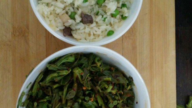 牛干巴豌豆焖饭的做法