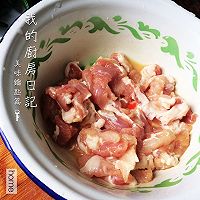 秋葵炒肉的做法图解2