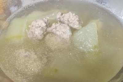 冬瓜汽锅肉丸汤