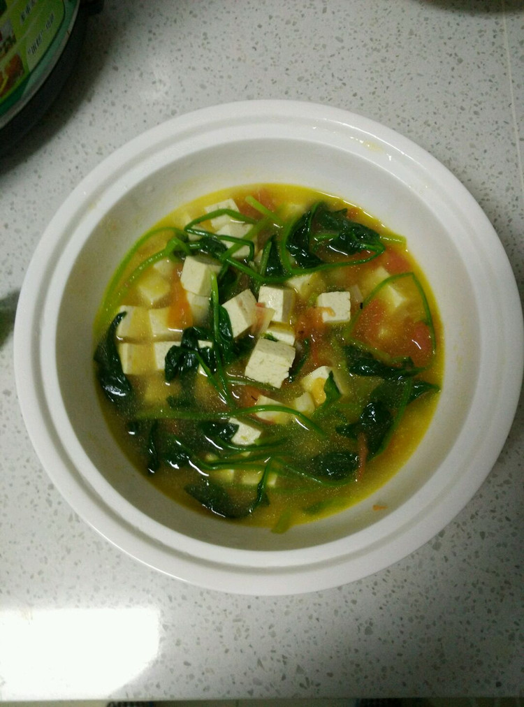 西红柿菠菜豆腐汤的做法