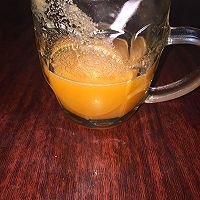 鲜榨胡萝卜汁的做法图解5