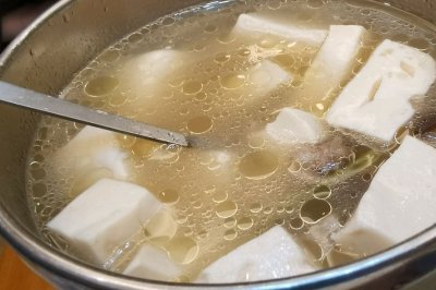 香菇排骨豆腐汤