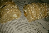 泰式金线虫面包（核桃、咸蛋泥）的做法