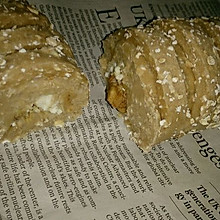 泰式金线虫面包（核桃、咸蛋泥）