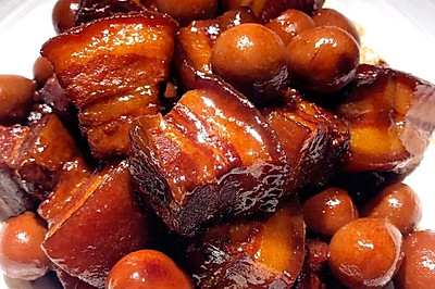 腐乳鹌鹑蛋红烧肉