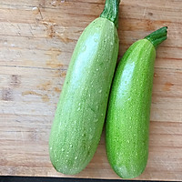 可做主食可做菜的西葫芦塌子的做法图解1