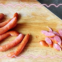 土豆香肠披萨(电饼铛也能做披萨)的做法图解2