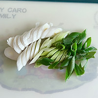 #年在一起 鲜才够味#葱烧豆腐的做法图解1