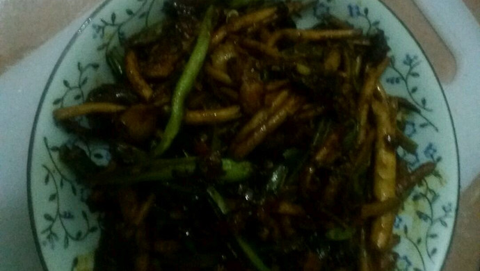 干锅茶树菇四季豆
