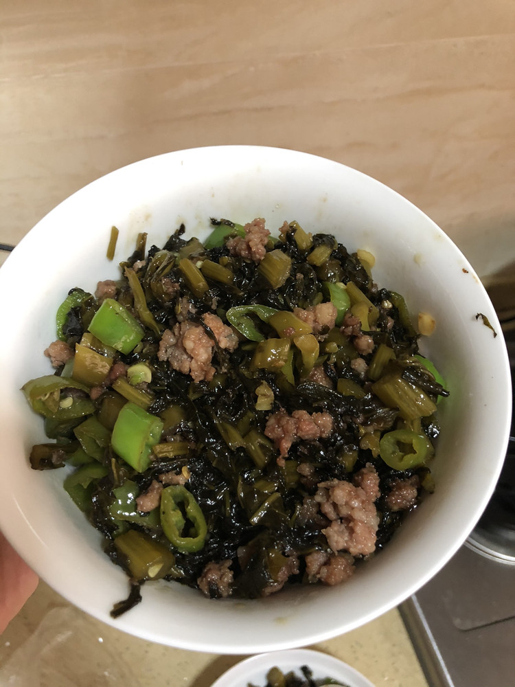 超级下饭菜酸菜炒碎肉的做法