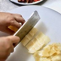 冬虫夏草鱼胶排骨汤的做法图解1