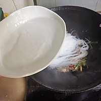 #《追着时间的厨房》节目同款美食复刻大赛#海鲜粉丝煲的做法图解7