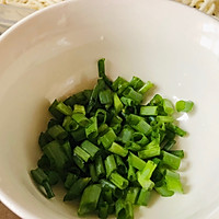 一碗暖心的阳春面的做法图解2