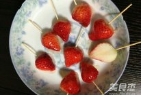 冰糖葫芦的方法做成甜甜的冰糖草莓的做法