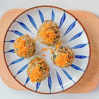 经典粤菜材料豆豉鲮鱼的不同吃法——五彩鲮鱼球的做法图解7
