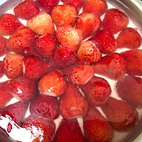 #百变水果花样吃#双层草莓芝士慕斯蛋糕的做法图解22