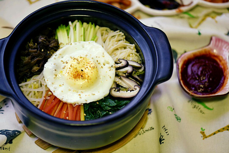 韩国石锅拌饭~的做法