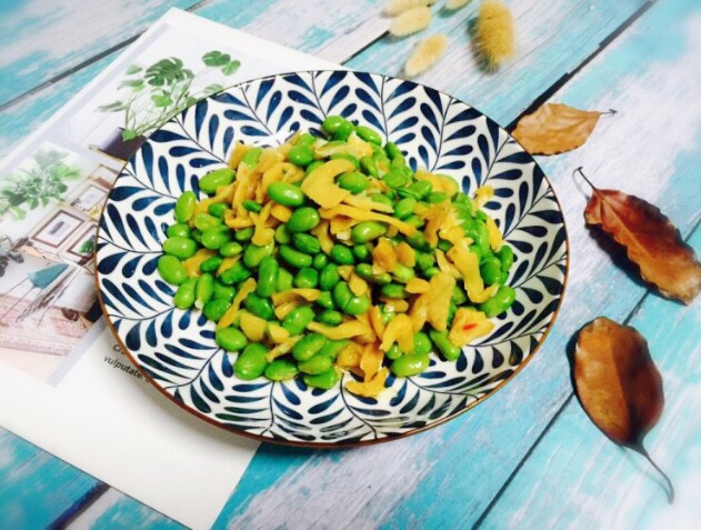 Stir fried soybean with dried radish