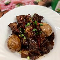 #葱伴侣豆瓣酱能蘸善炒#红烧五花肉的做法图解1