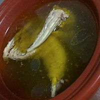 黑木耳土鸡汤的做法图解1