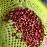 炒花生米的做法图解1