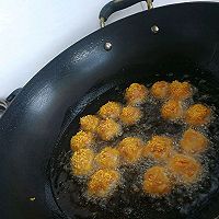 黄金肉丸子的做法图解11