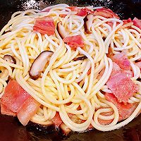 #元宵节美食大赏#奶油培根香菇意面的做法图解6