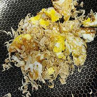 鸡蛋萝卜虾皮汤的做法图解3