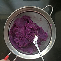 免烤紫薯椰蓉月饼的做法图解3