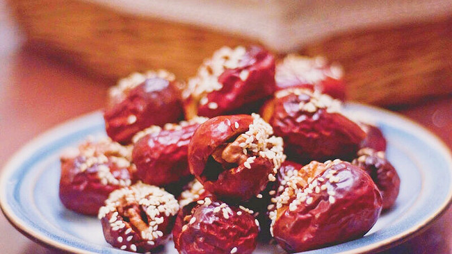 红枣夹核桃——风靡朋友圈养生小零食的做法