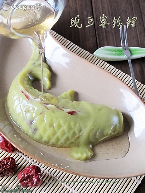 愉悦身心的女人节甜点：豌豆蜜锦鲤的做法