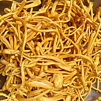 鲜虫草花淮山浸乳鸽的做法图解2