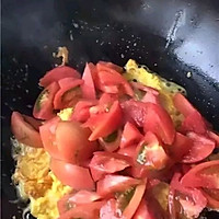 西红柿炒鸡蛋的做法图解4