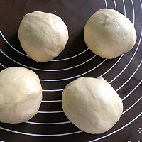 罗汉果八角星豆沙面包的做法图解3