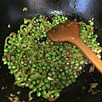 肉末炒豌豆（青豆）的做法图解9