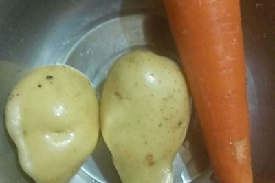 酸辣Y土豆胡萝卜