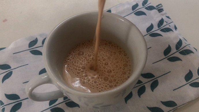 姨妈期也能喝的奶茶：桂圆红枣奶茶