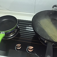 低脂奶油虾仁意面的做法图解2