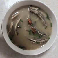 提高免疫力，好吃不腥的香菇泥鳅汤的做法图解8