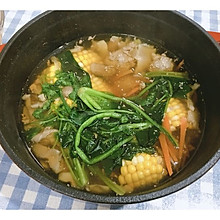 蔬菜牛肉丸子汤（铸铁锅版）